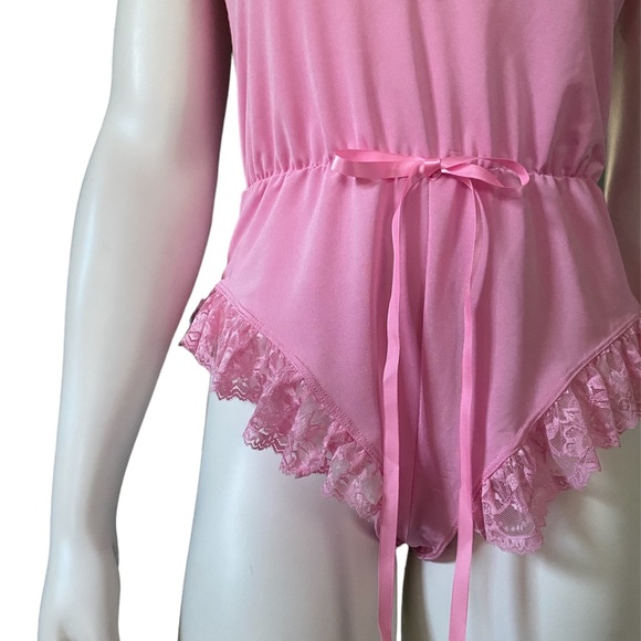 Sugar Thrills by DollsKill | NWT’s Y2K frilly lace sexy teddy romper - Picture 4 of 8